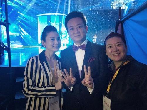 朱军个人资料老婆图片,幸福美满的家庭生活与爱妻甜蜜瞬间